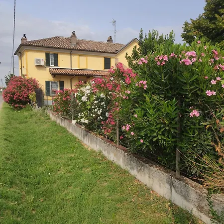 Cascina Angelina Alloggio per agriturismo Casteggio